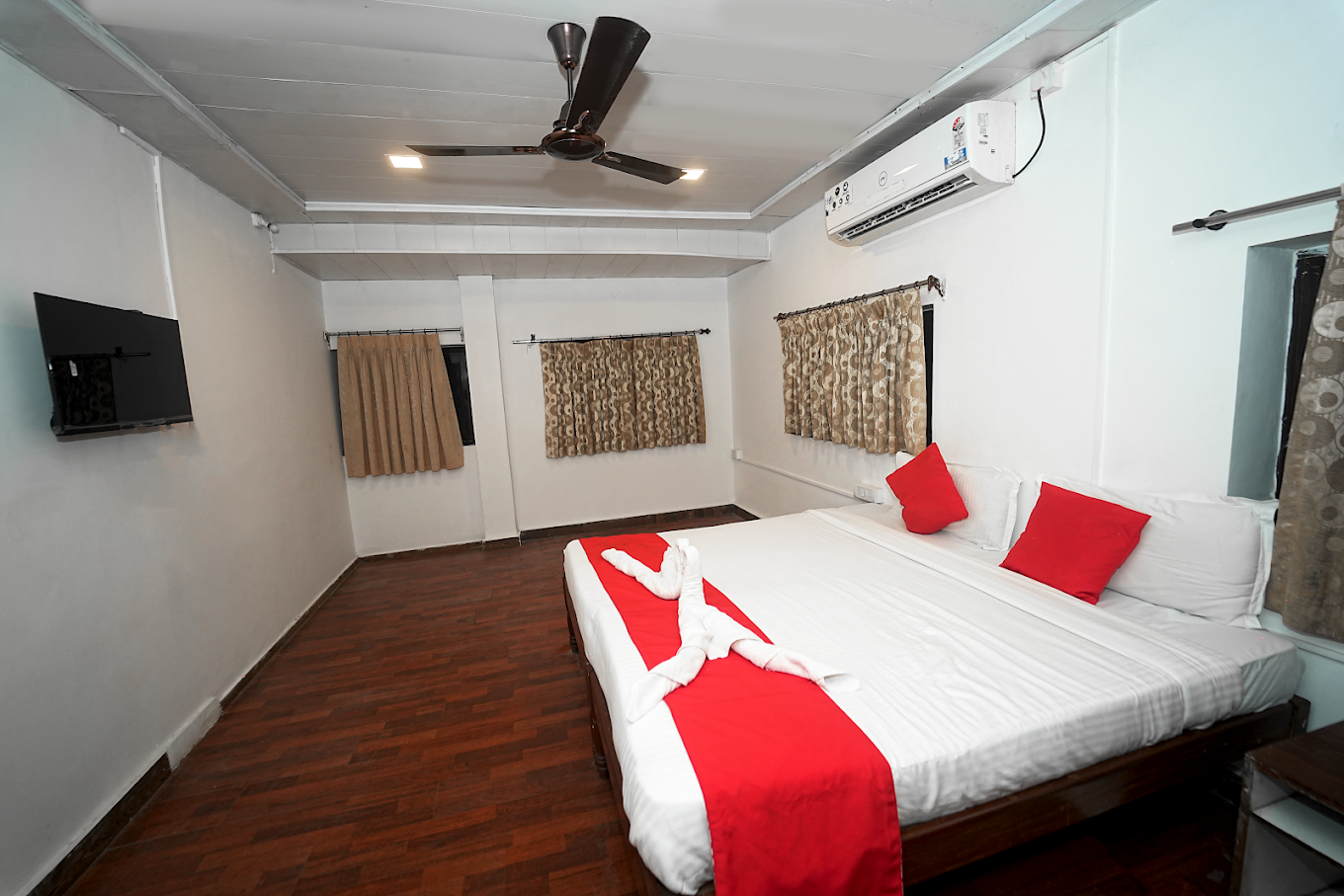 Standard Room Bedroom